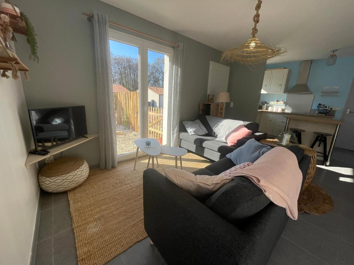 Maison Au Calme Pres Des Plages Poiroux Eksteriør billede